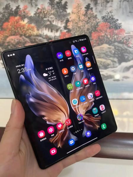 三星折叠手机值得买吗_三星折叠手机哪款性价比高