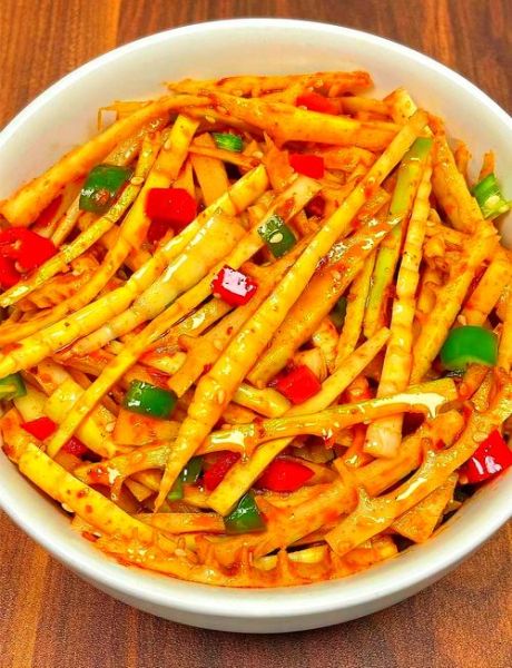 凉拌竹笋怎么做_竹笋焯水几分钟才脆