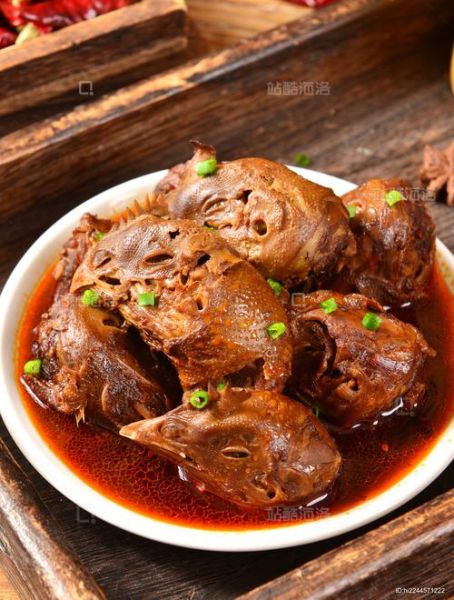 卤鸡头怎么做好吃_卤鸡头需要焯水吗