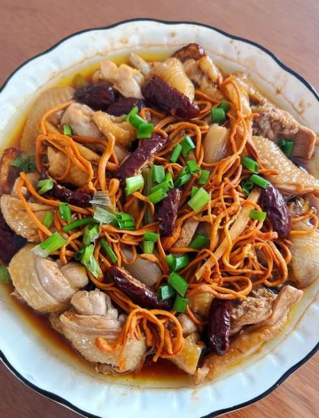 清蒸鸡的家常做法_清蒸鸡怎么做好吃又嫩