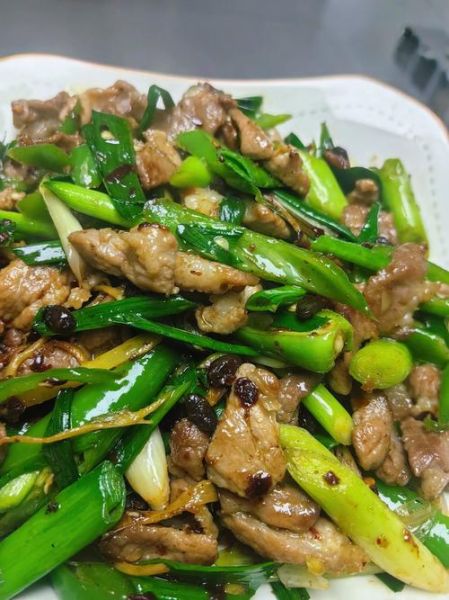 生姜炒肉怎么做_生姜炒肉用什么肉最好