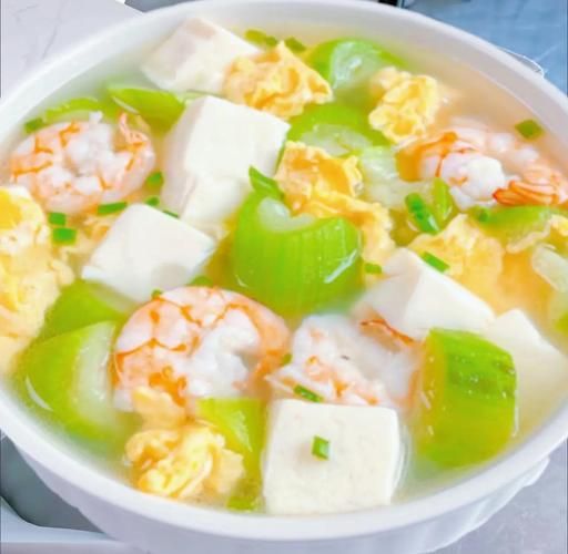 家常汤做法大全_怎样炖出奶白浓汤