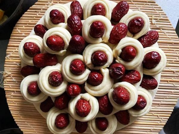 梦到馍馍是什么意思_馍馍在梦里预示什么