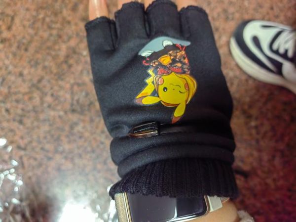 梦到手套是什么意思_梦见手套丢失预示什么