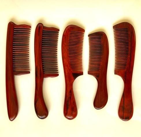 梦到大梳子是什么意思_梦见大梳子好不好