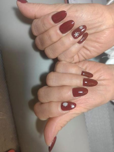 梦到红指甲是什么意思_梦见红指甲的预兆